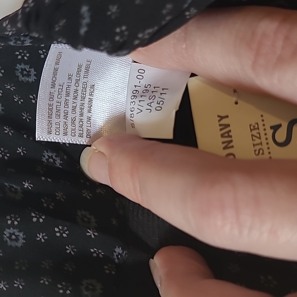 [NWT] Old Navy Ditsy Floral Black & Grey Tiered Mini Skirt - Fully Lined (Small) - Picture 8 of 16